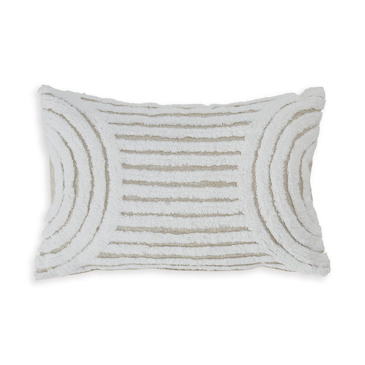 Farissen Pillow