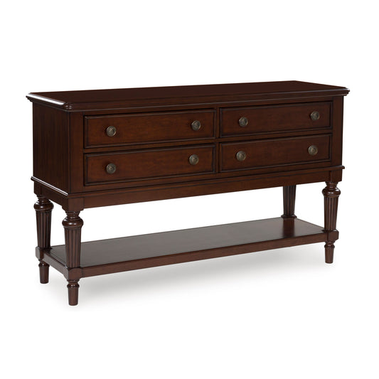 Lavinton Dining Room Server