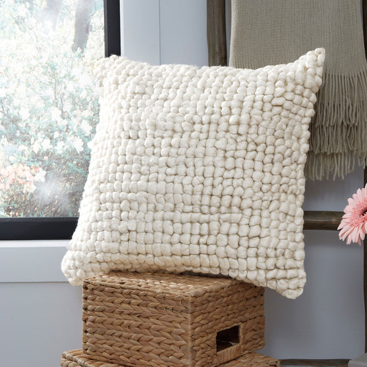 Aavie Pillow
