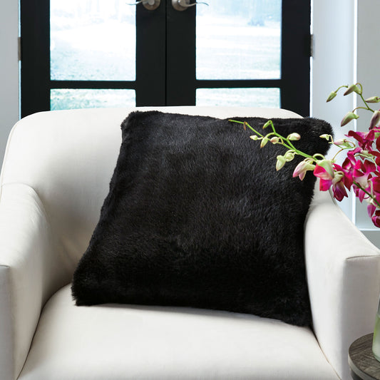 Gariland Pillow