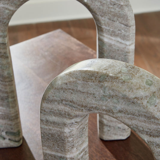 Keithton Sculpture Set