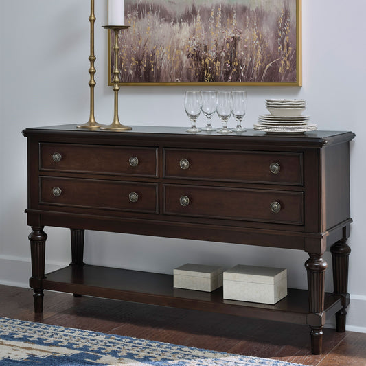 Lavinton Dining Room Server