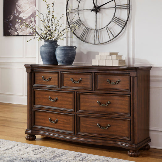 Lavinton Dresser