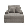 Lindyn Chaise