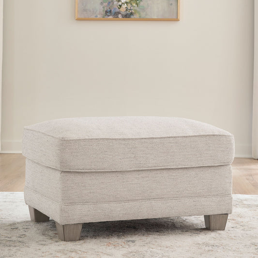 Lockeshart Ottoman