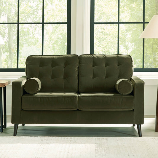 Reveon Lakes Loveseat