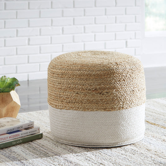 Sweed Valley Round Pouf